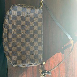 Louis Vuitton Pochette Accessoires Damier